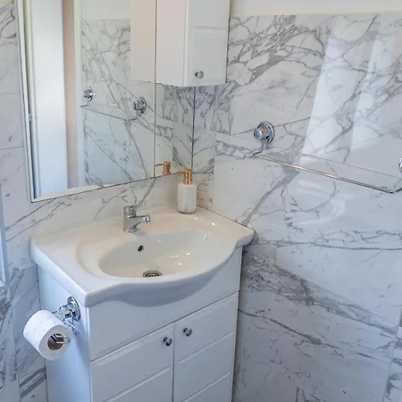 Guest house Kaldrma 3*